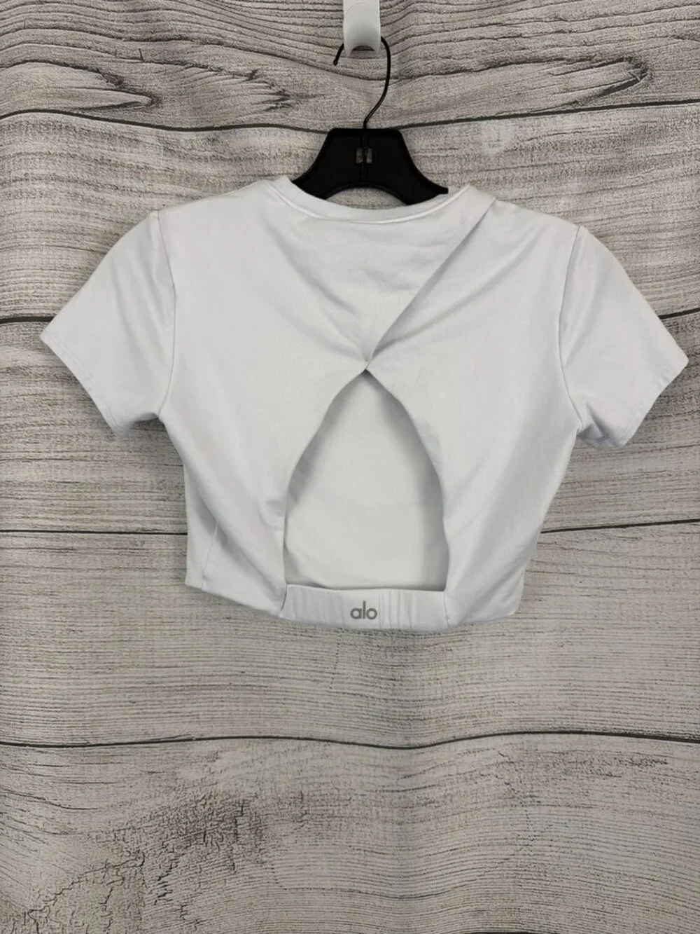 Alo Yoga Cropped Backspin Short Sleeve Size XS